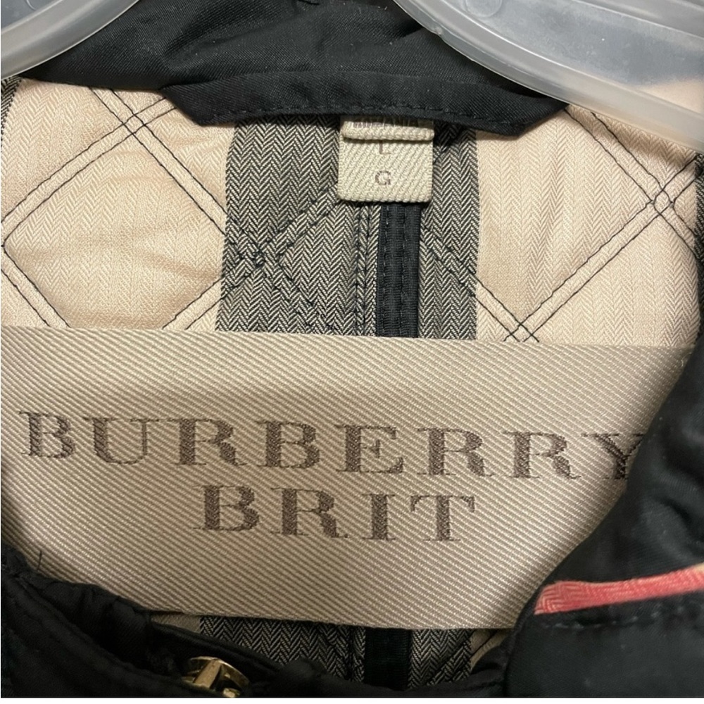 Burberry Black Quilted Hooded Jacket - Picture 6 of 15